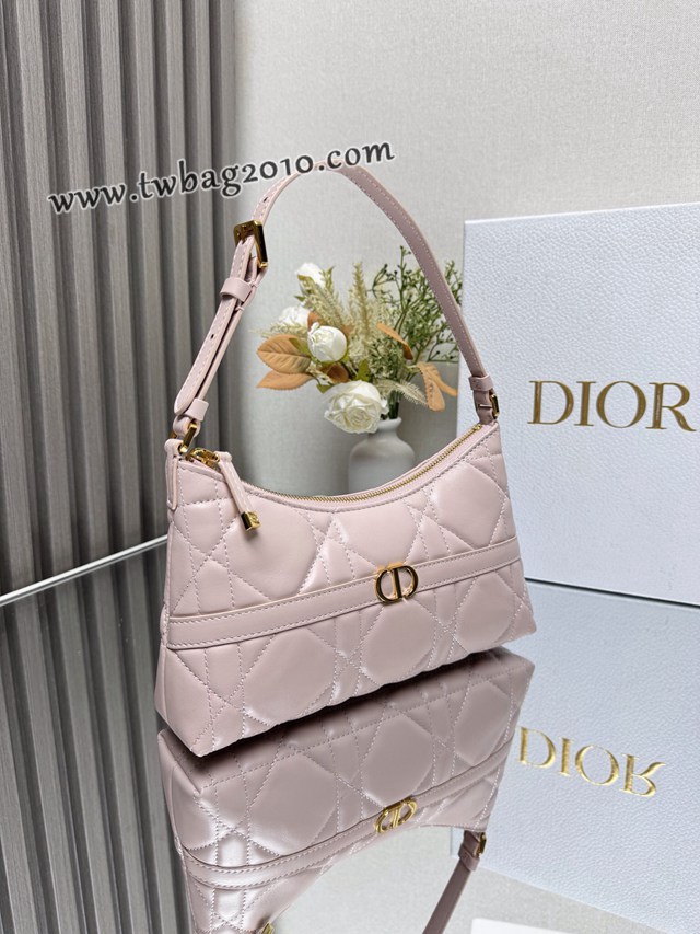 Dior专柜新款迪奥顶级原单粉色羊皮革超大藤格纹迷你单肩水饺包 djfk1027